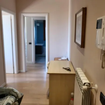 Apartamento Porta Di 2 *